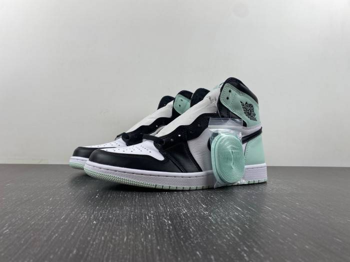AIR JORDAN 1 RETRO HIGH OG NRG AJ1 861428 100