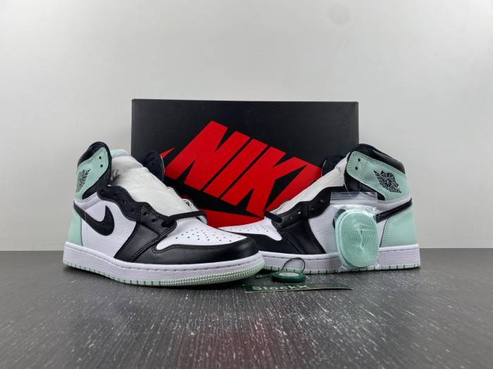 AIR JORDAN 1 RETRO HIGH OG NRG AJ1 861428 100