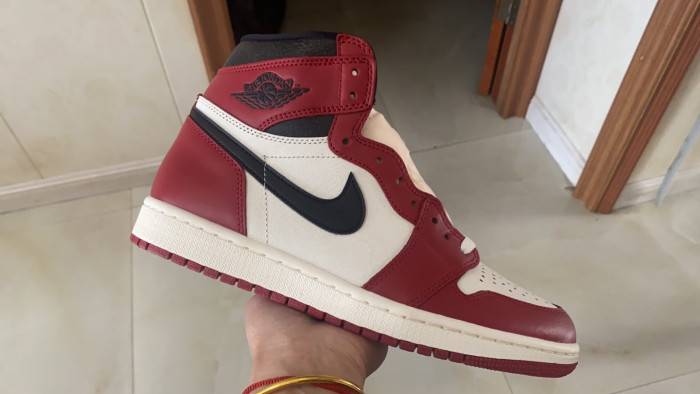 Air Jordan 1 High OG “Chicago Reimagined” DZ5485-612
