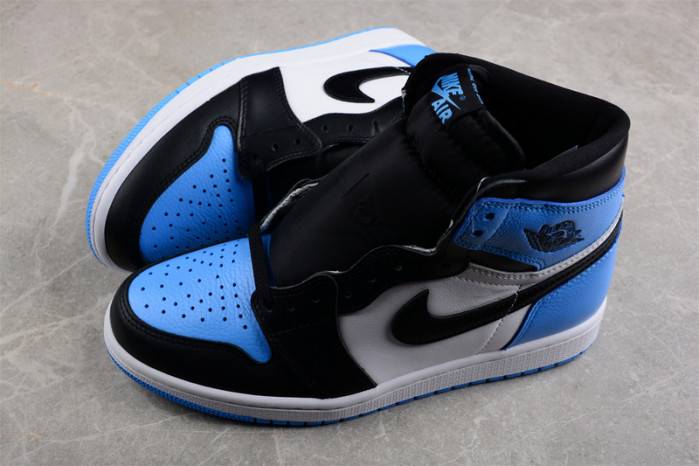 Air Jordan 1 High OG “UNC Toe” DZ5485-400