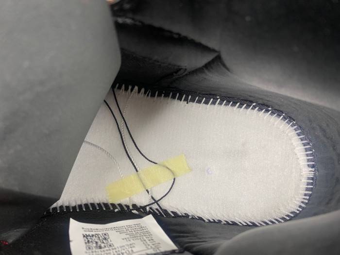 Air Jordan 1 High OG WMNS “Satin Bred”FD4810-061