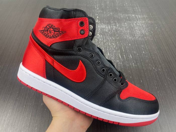Air Jordan 1 High OG WMNS “Satin Bred”FD4810-061