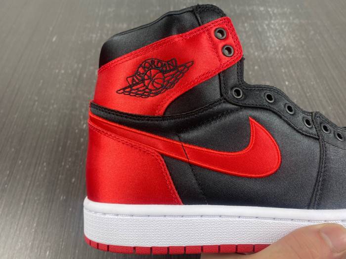 Air Jordan 1 High OG WMNS “Satin Bred”FD4810-061