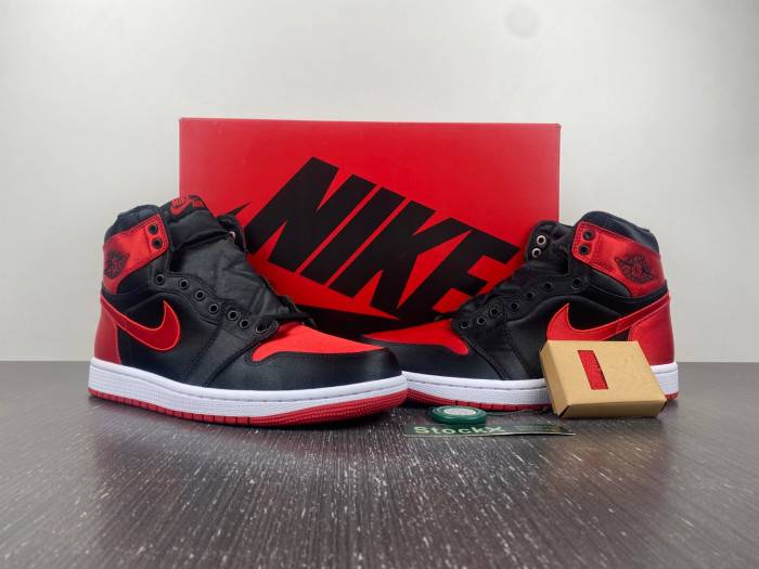 Air Jordan 1 High OG WMNS “Satin Bred”FD4810-061