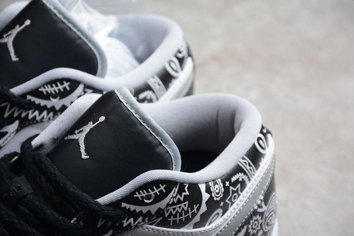 Air Jordan 1 Low Black Medium Grey 553558-040