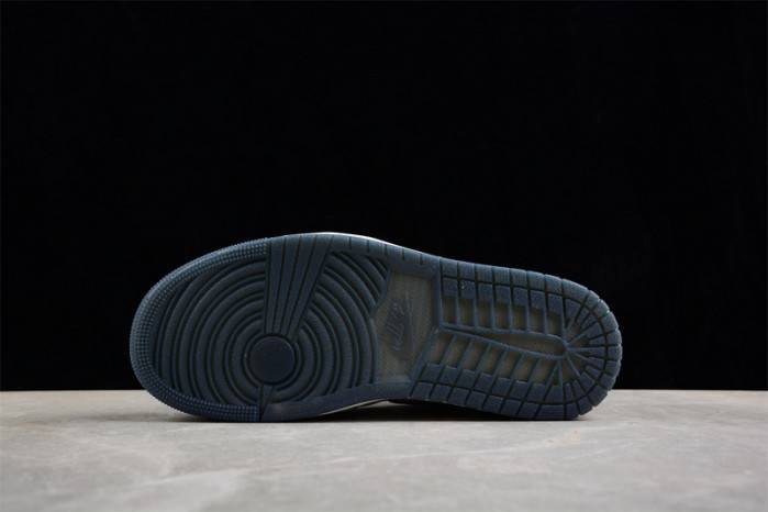 Air Jordan 1 Low SE “Year of the Dragon”FJ5735-100