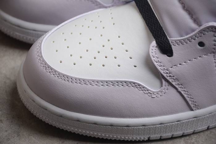 Air Jordan 1 Mid GS “Barely Grape” DQ8423-501