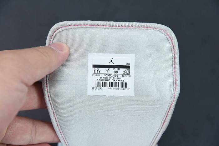 Air Jordan 1 Mid GS ‘Platinum Pink’ – 555112-109