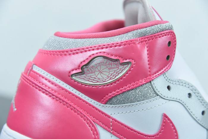 Air Jordan 1 Mid GS ‘Platinum Pink’ – 555112-109