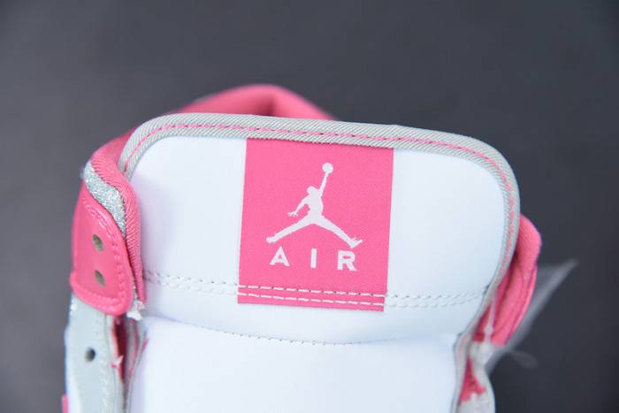 Air Jordan 1 Mid GS ‘Platinum Pink’ – 555112-109