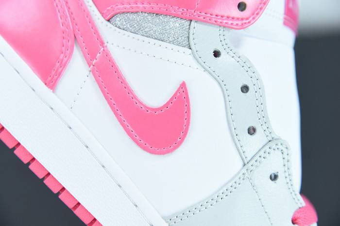 Air Jordan 1 Mid GS ‘Platinum Pink’ – 555112-109