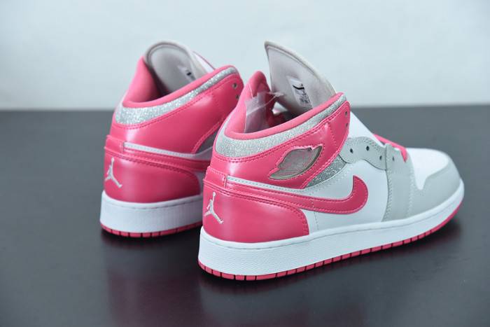Air Jordan 1 Mid GS ‘Platinum Pink’ – 555112-109