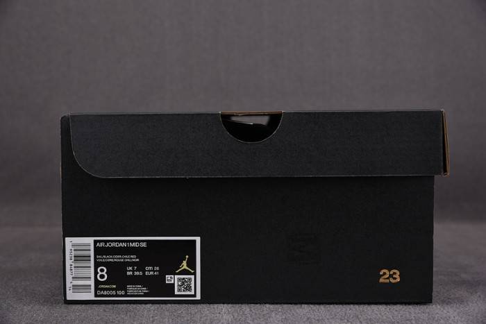 Air Jordan 1 Mid SE ‘Brushstroke Paint Splatter’ DA8005-100