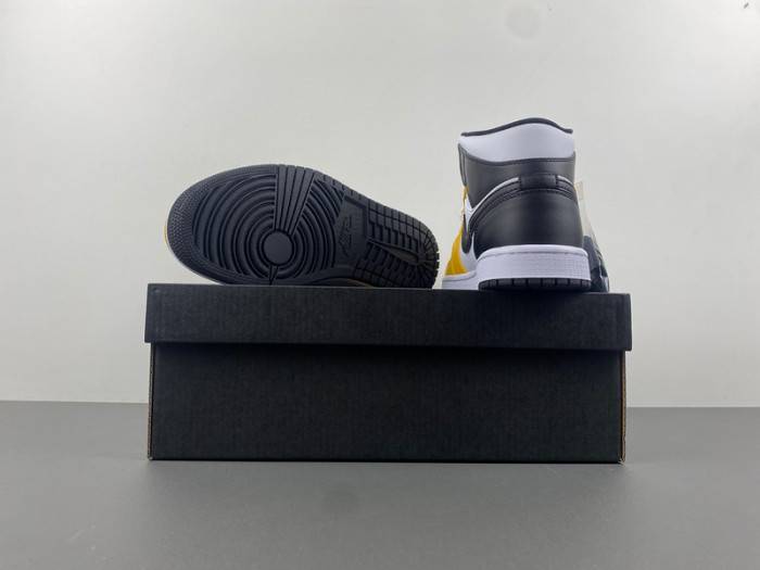 Air Jordan 1 Mid “Yellow Ochre” DQ8426-701
