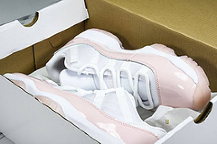 Air Jordan 11 Low WMNS “Legend Pink” AH7860-160