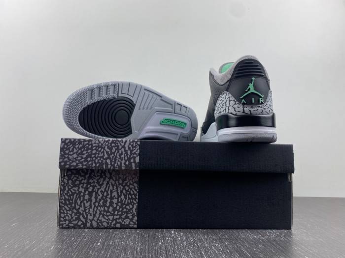 Air Jordan 3 “Green Glow CT8532-031