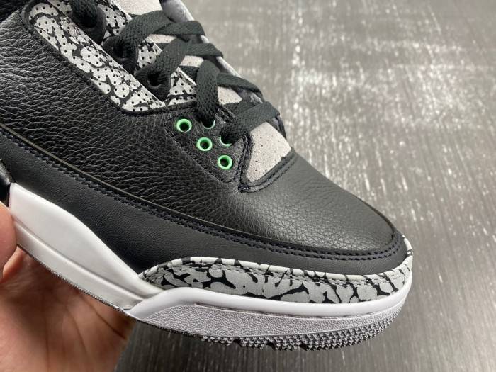 Air Jordan 3 “Green Glow CT8532-031