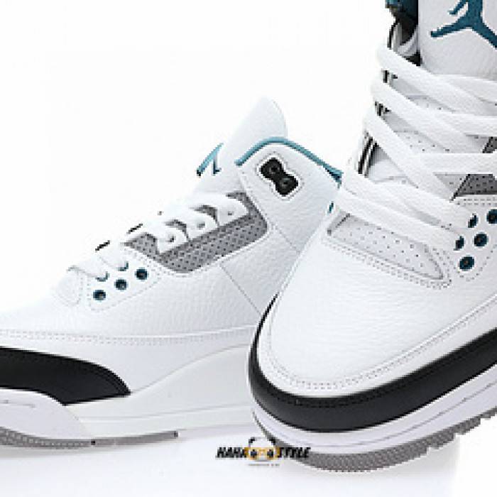 Air Jordan 3 Retro 136064-660