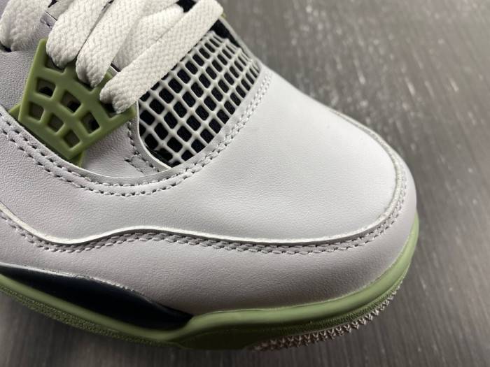 Air Jordan 4 WMNS “Oil Green” AQ9129-103
