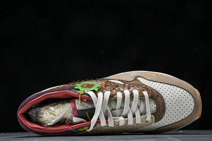 Air Max 1 ’87 Luxe University of Oregon PE 2024 HQ2639-100