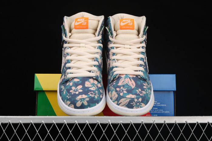 Dunk High SB ‘Maui Wowie’ – Nike – CZ2232-300