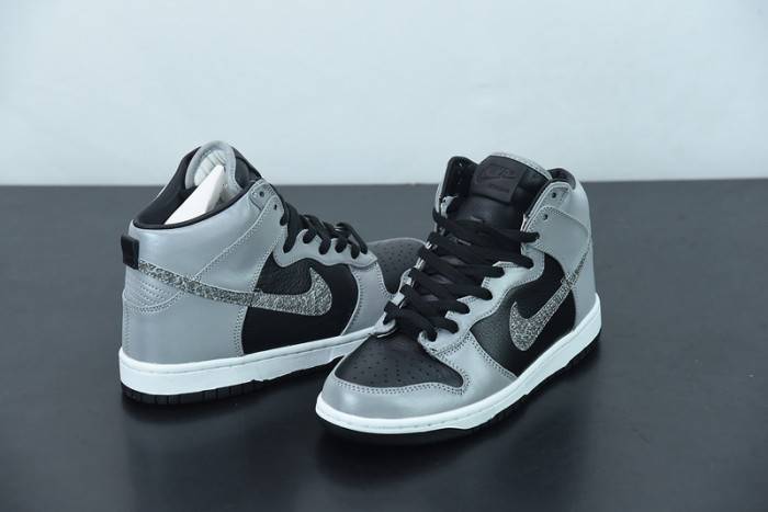 Dunk Prm Hi Sp ‘Cocoa Snake’ – Nike – 624512-100