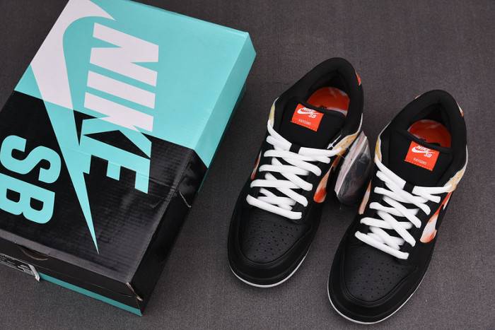 Dunk SB Low ‘Tie-Dye Raygun – Black’ – Nike – BQ6832-001