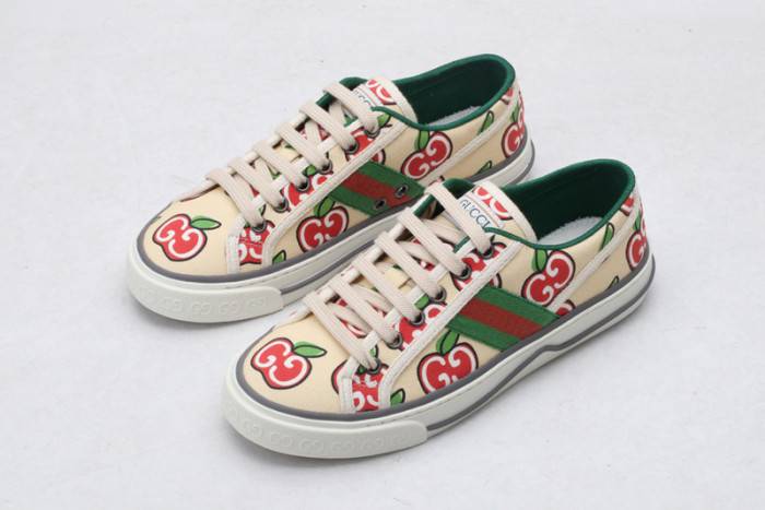 GUCC SNEAKER 123-2