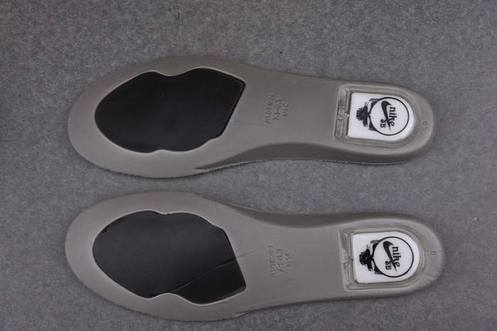 Grateful Dead x Nike SB Dunk Low Yellow Bear CJ5378-700