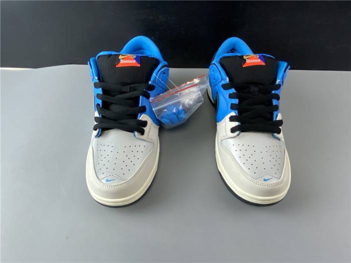 Instant Skateboard x Nike Dunk SB Low CZ5128-400