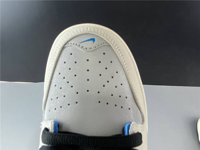 Instant Skateboard x Nike Dunk SB Low CZ5128-400