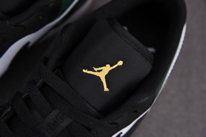 Jordan 1 Low Green Toe 553558-371