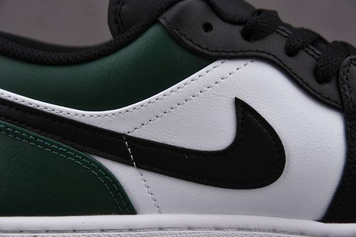 Jordan 1 Low Green Toe 553558-371
