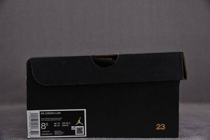 Jordan 1 Low Green Toe 553558-371