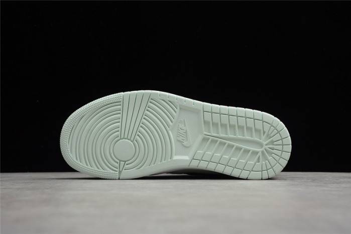 Jordan 1 Low Se Barely Green (W) CZ0776-300