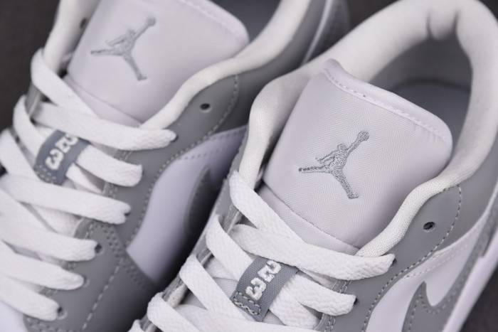 Jordan 1 Low Wolf Grey (W) – DC0774-105