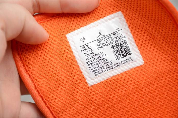 Jordan 1 Mid Metallic Orange – DM3531-800