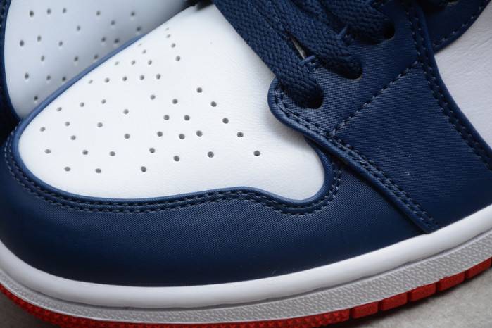 Jordan 1 Mid SE USA 852542-104