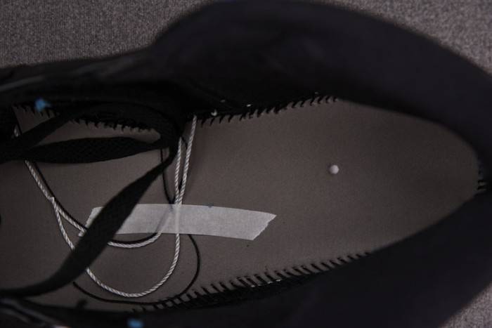 Jordan 1 Mid White Black Royal – 554724-140