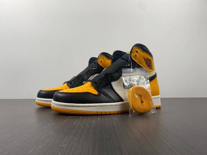 Jordan 1 Retro High OG Taxi 555088-711