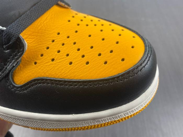 Jordan 1 Retro High OG Taxi 555088-711