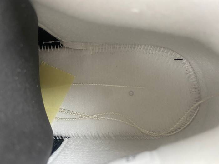 Jordan 4 Retro Frozen Moments AQ9129-001