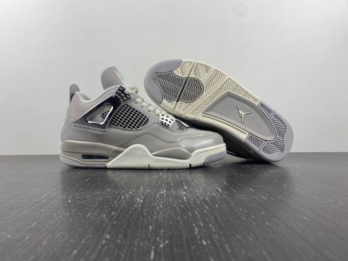 Jordan 4 Retro Frozen Moments AQ9129-001