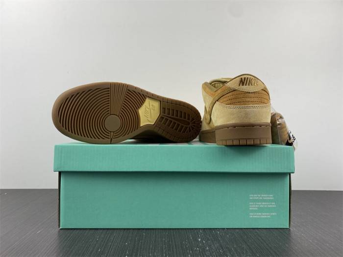 NIKE SB DUNK LOW WHEAT (2017) 883232-700