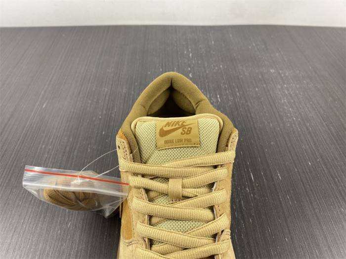NIKE SB DUNK LOW WHEAT (2017) 883232-700