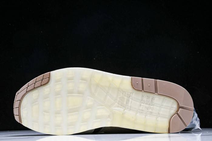 Nike Air Max 1 ’87 Luxe University of Oregon PE 2024 HQ2640-200