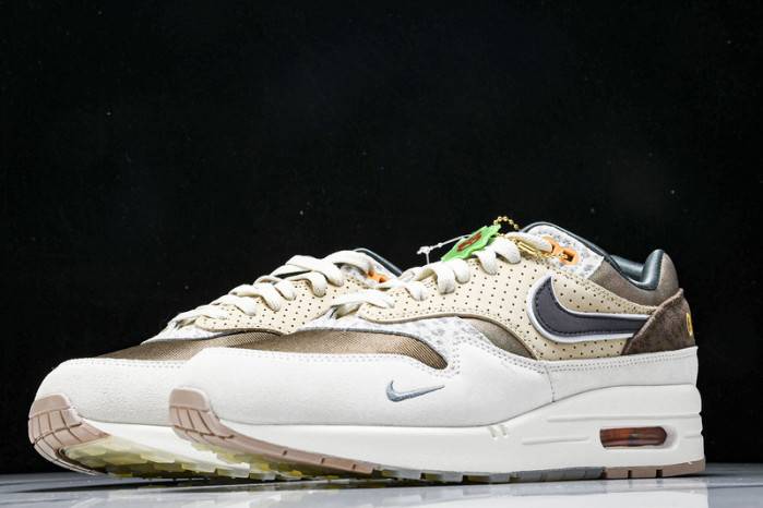 Nike Air Max 1 ’87 Luxe University of Oregon PE 2024 HQ2640-200