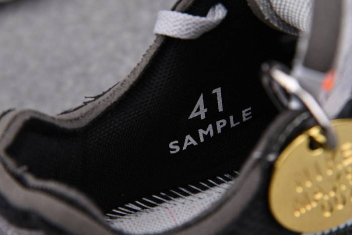 Nike Air Max 90 Essential Grey Suede AJ1285-025