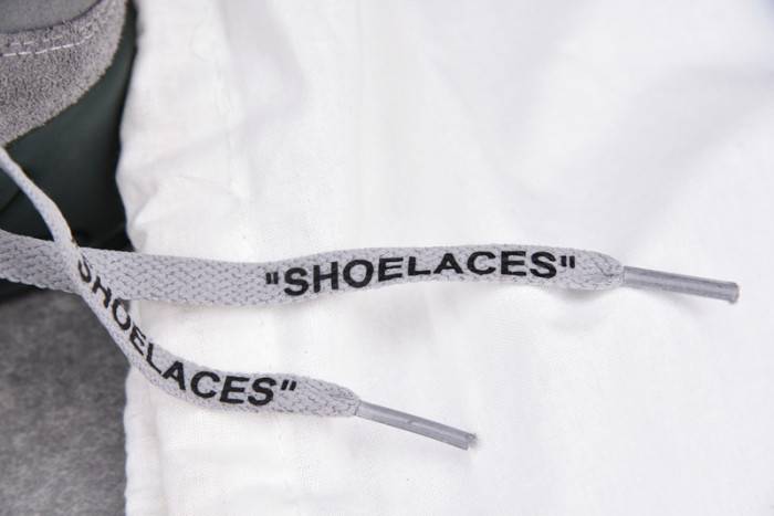 Nike Air Max 90 Essential Grey Suede AJ1285-025