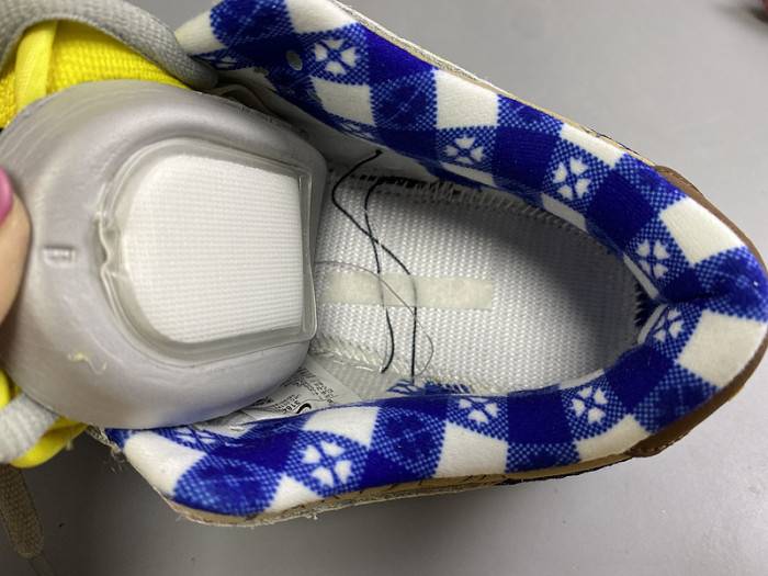 Nike Duck Low Pro White Red Yellow 318403-175